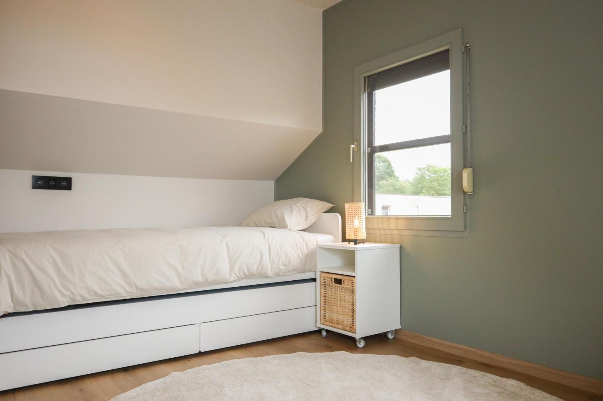 Home2Stay - 7T3 Zonnebeke Bagian luar foto